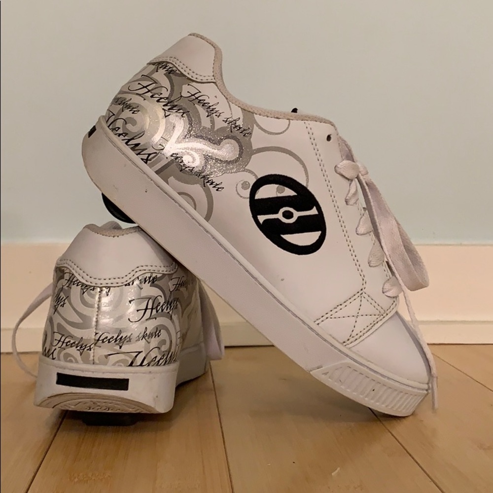 Heely’s Sneakers